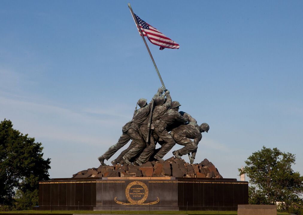 1954: The Marine Corps War Memorial